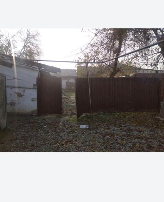 Уй ҳовли сотилади