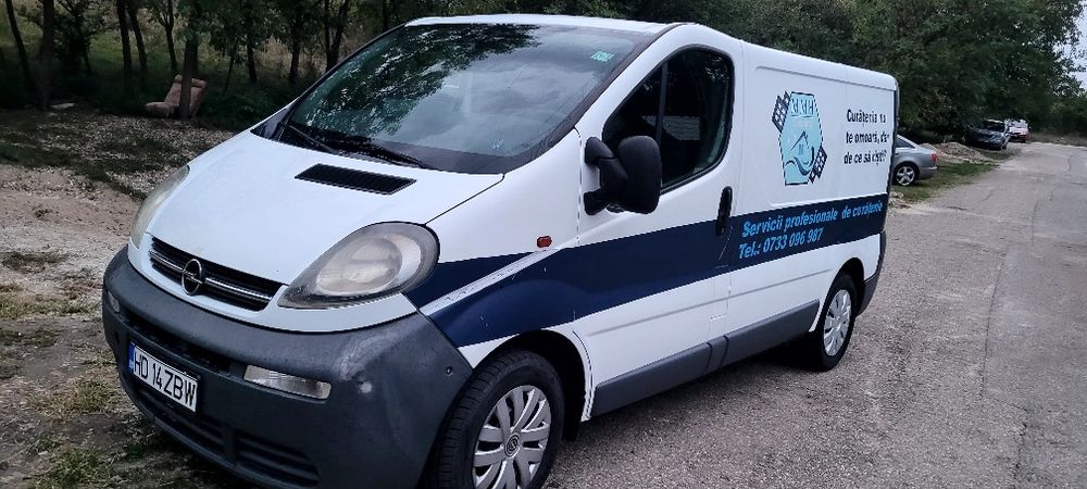 Duba Opel vivaro, 1.9 cdi, impecabila,acte la zi, fara rugina,izolata