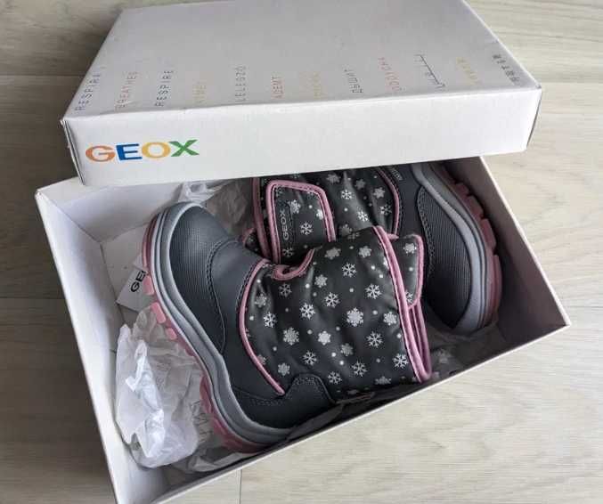 Vand ghete geox pentru copii marimea 21