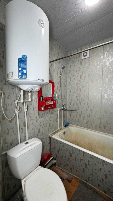 Фрунзиский Ош маркази. 4 қаватда 2 хонали квартира сотилади.ID: 1452