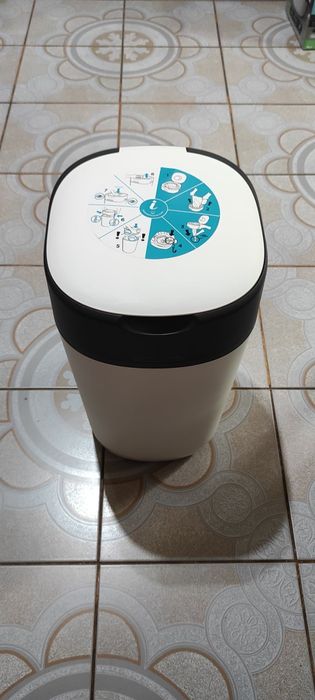 Cos pentru scutece Tommee Tippee Sangenic Twist and Click, Alb/Gri