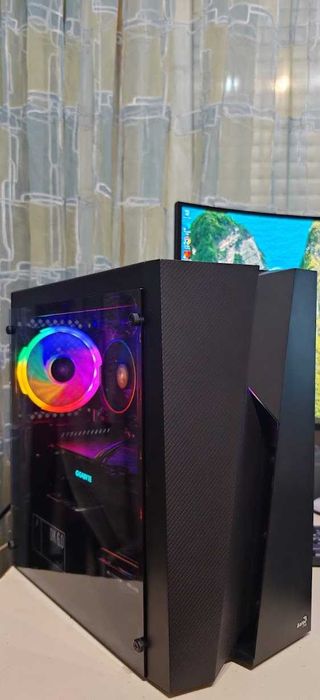 Продавам Гейм РС Ryzen 5 5500/16Gb/512Gb SSD+1TB HDD/ 1660 Super/Гаран