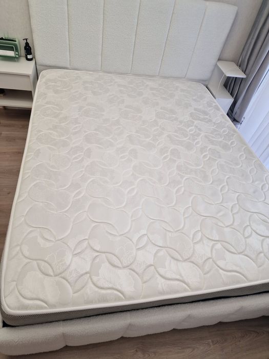 Срочно: продам матрас 160×200