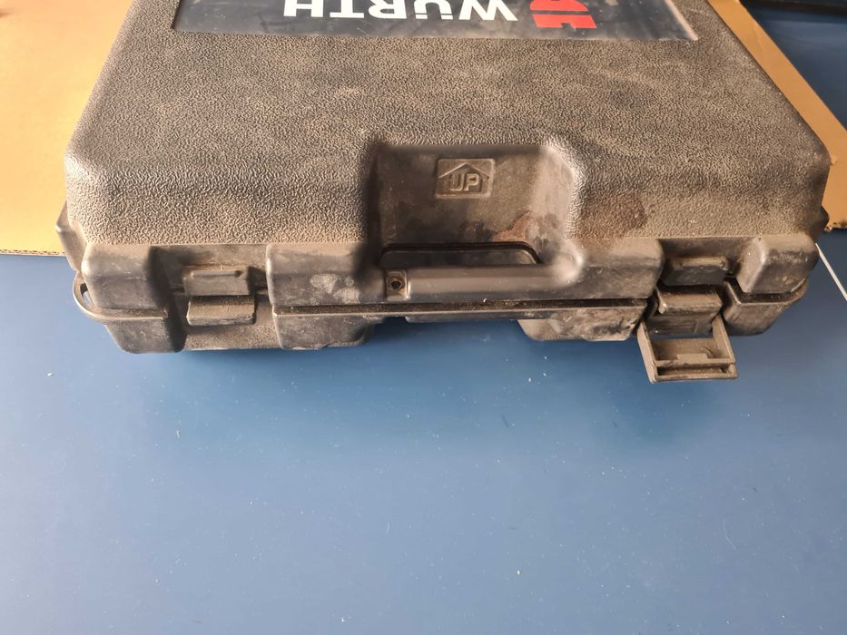 Max GS 738 C pistol batut cuie beton Paslode