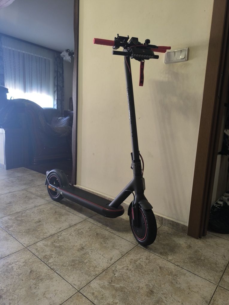 Xiaomi electric scooter 4 pro 1-st gen