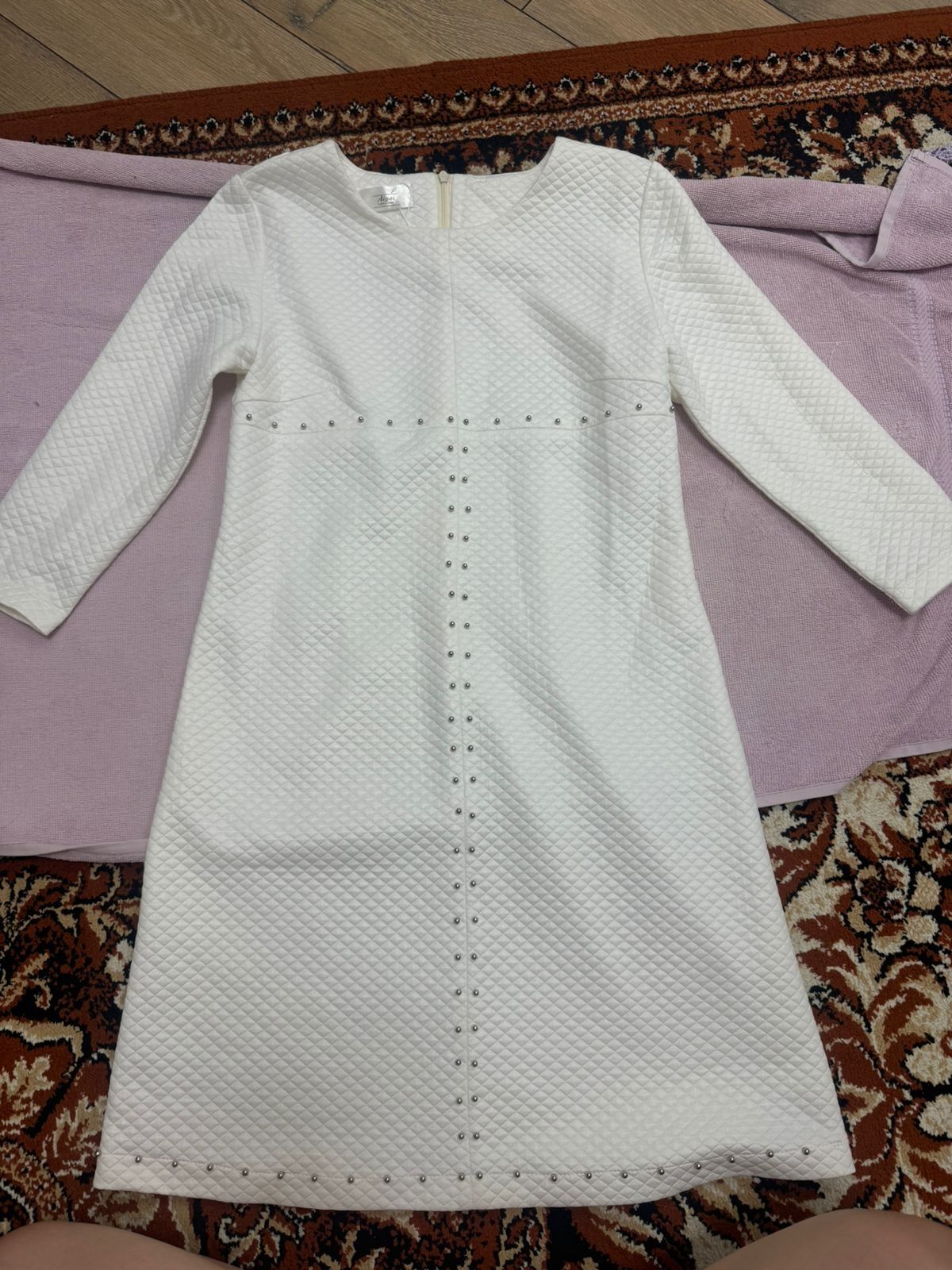Продам белое платье