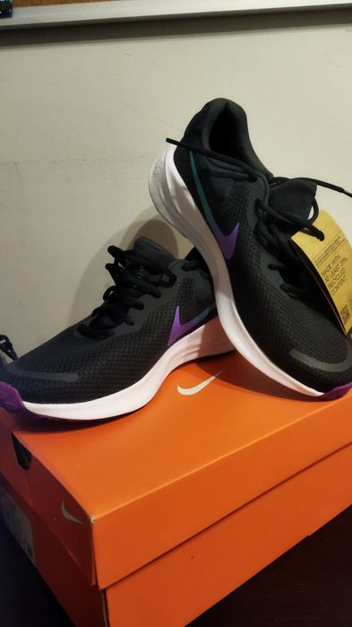 Женские Кросовки Nike оригинал US10 revolution7 ,р-р 39.5-40.5
