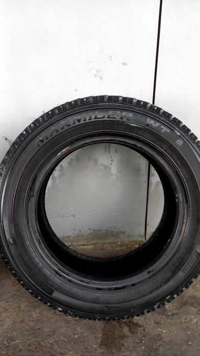 Гуми за бус 205 65 16 с  70лв