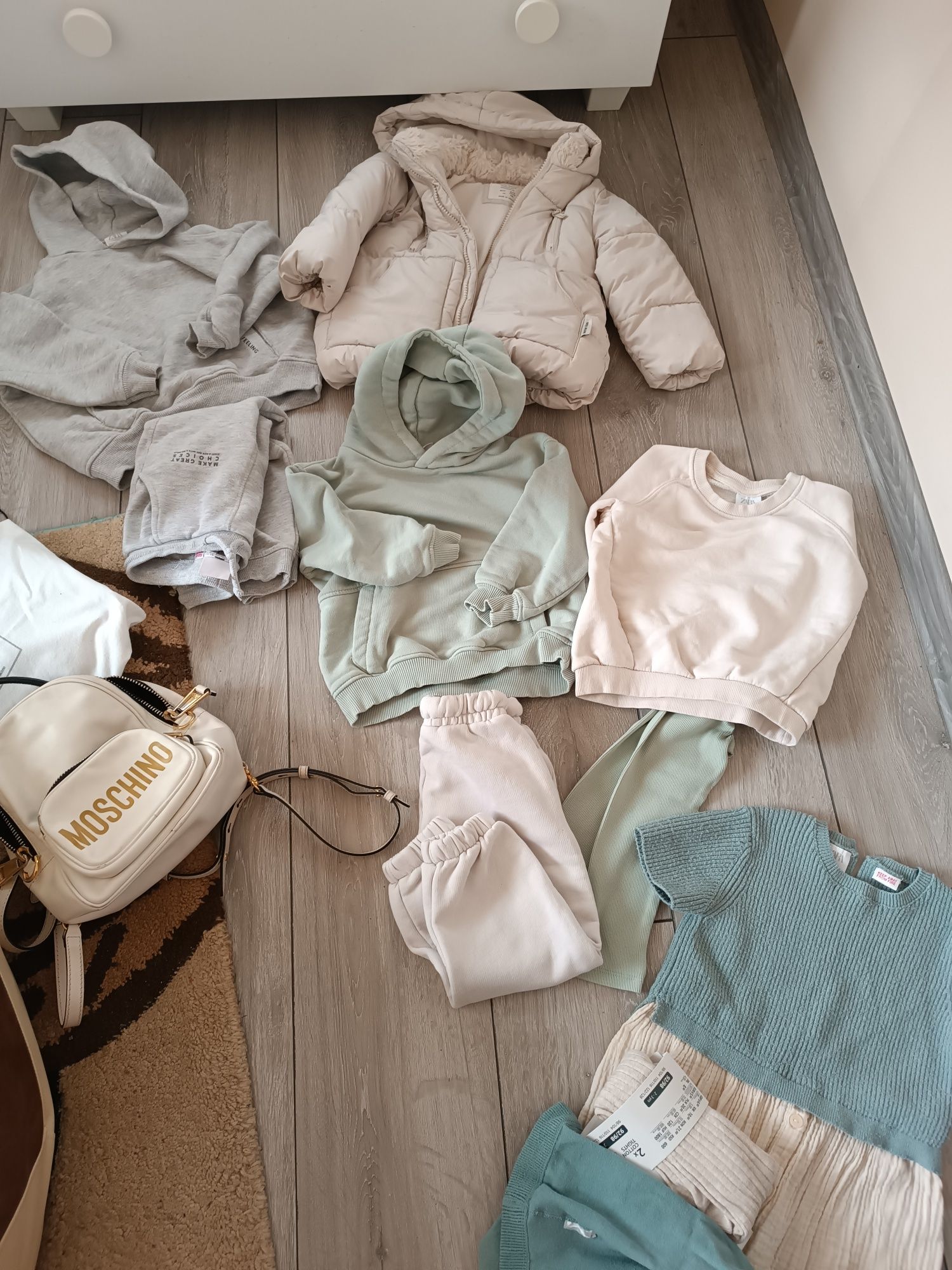 Zara ,Moschino 98 разкошни дрешки