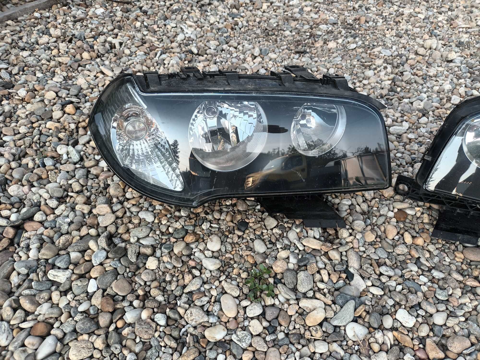 ляв и десен фар за бмв х3 е83 BMW X3 E83