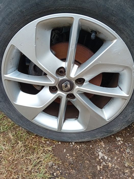 Продавам Рно клио Renault CLIO 1.2 118кс.2017г.