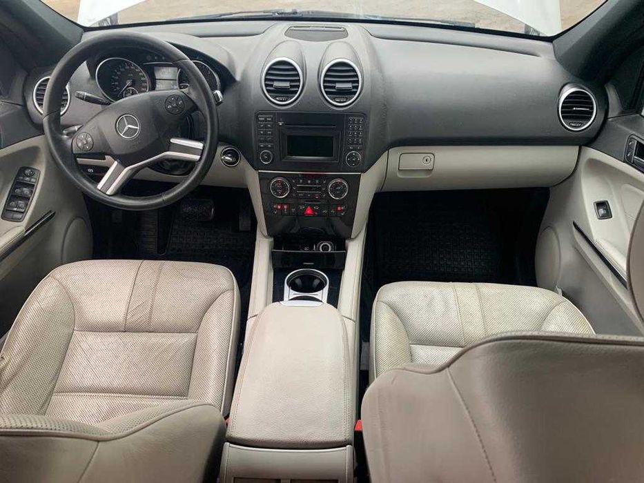 Dezmembrez mercedes ml w164 FACELIFT/ml 350 diesel/3.0 OM 642