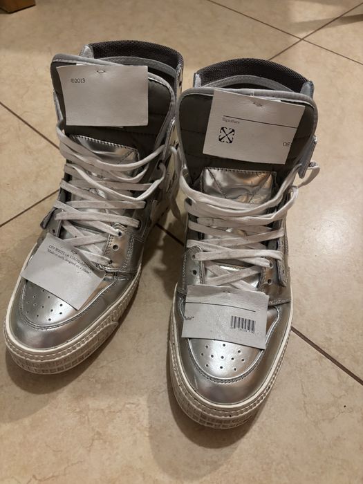 Off White court 3.0 silver