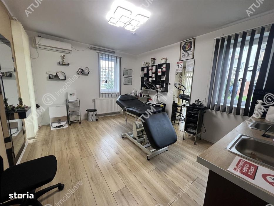 Spatiu comercial de 2 camere cu 2 bai 3 locuri de parcare zona Lazaret