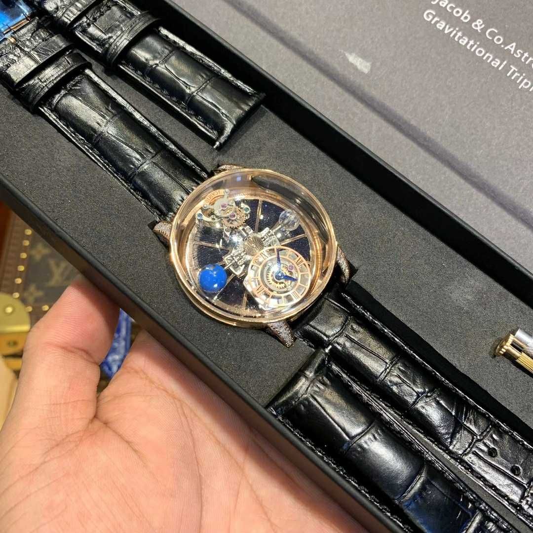 Часовник Jacob & Co. Astronomia Tourbillon с швейцарски механизъм