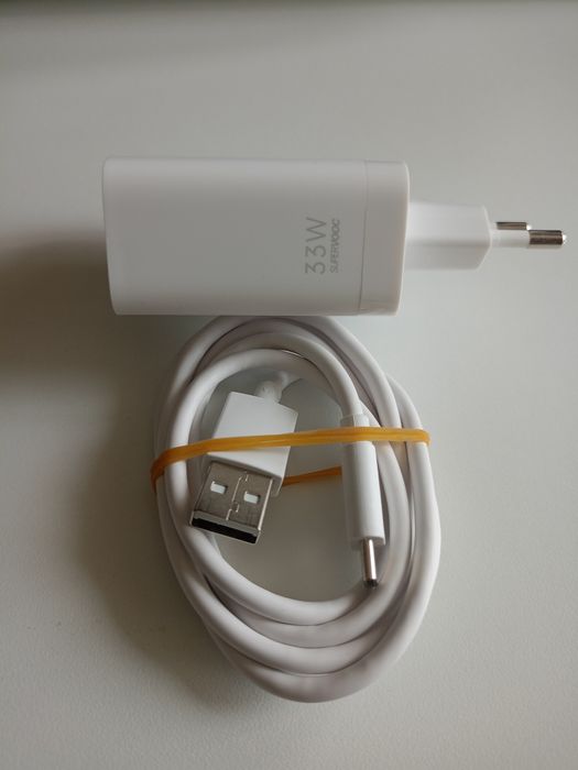 Vând încărcător ultra fast charge 33w,nou nouț, produs de calitate.