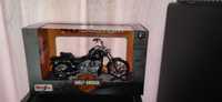 Macheta Harley Davidson 1984 FXST Softail scala 1:18