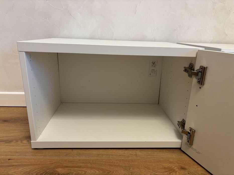 Бели модулни секции Besta IKEA
