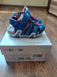 Бебешки сандали Geox 19 номер