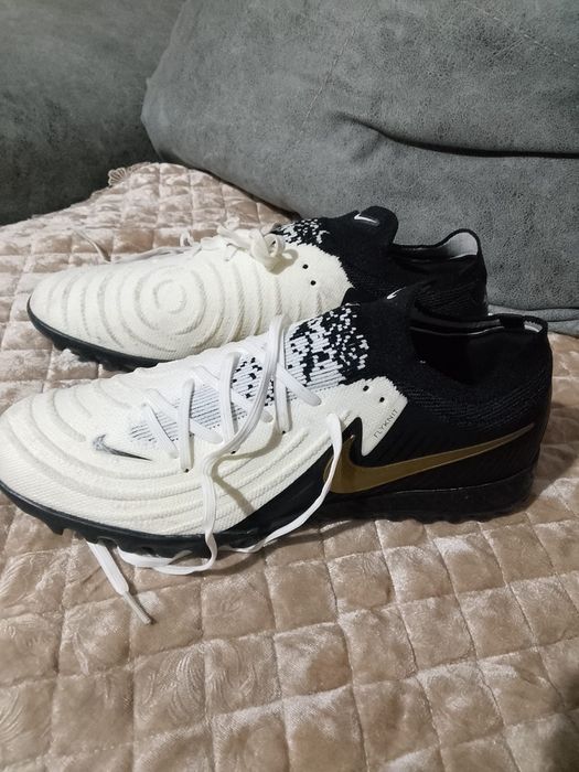 Продам бутсы (сороконожки)