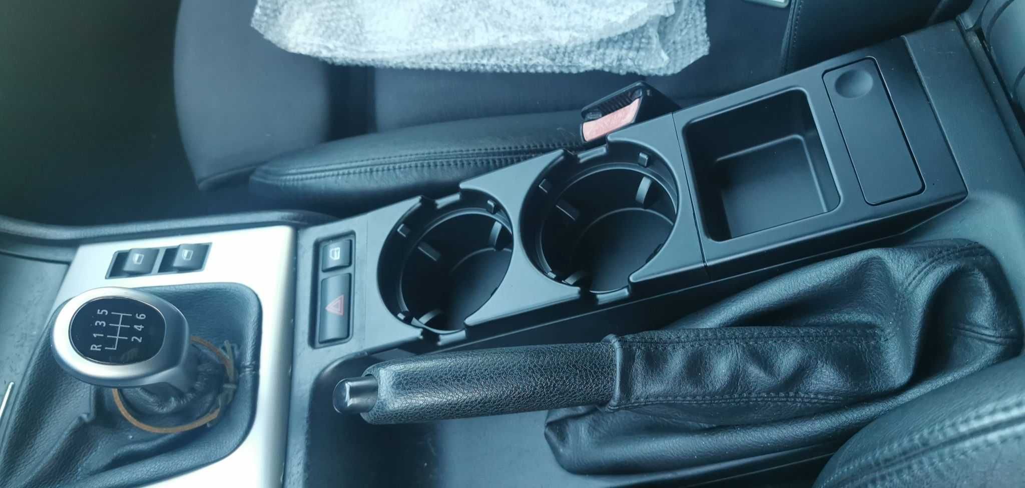 Suport Pahare si Monede compatibil cu BMW  E46 negru/carbon