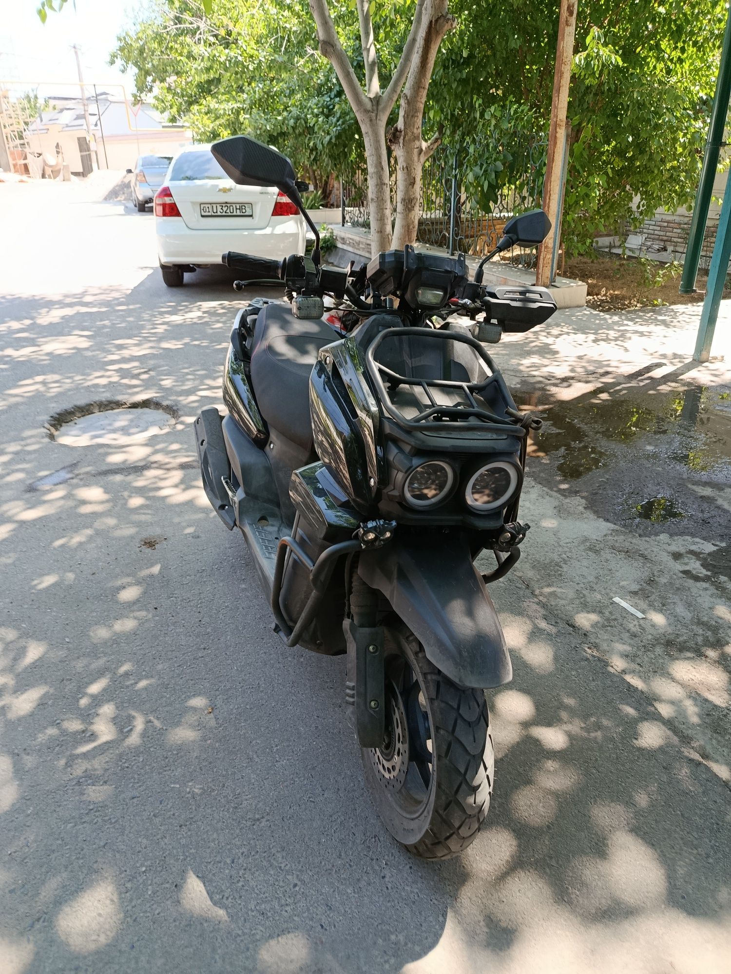 Cavalo Tank 150 moped