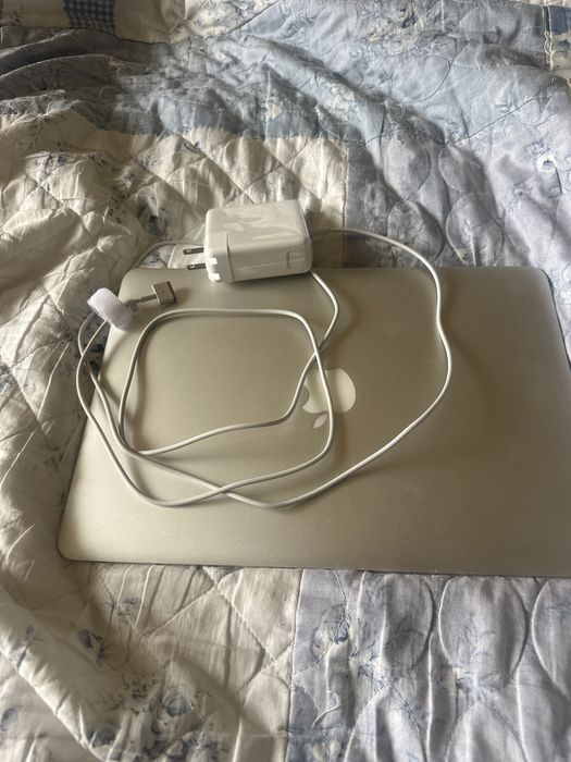 MacBook Air 13,3 - USA
