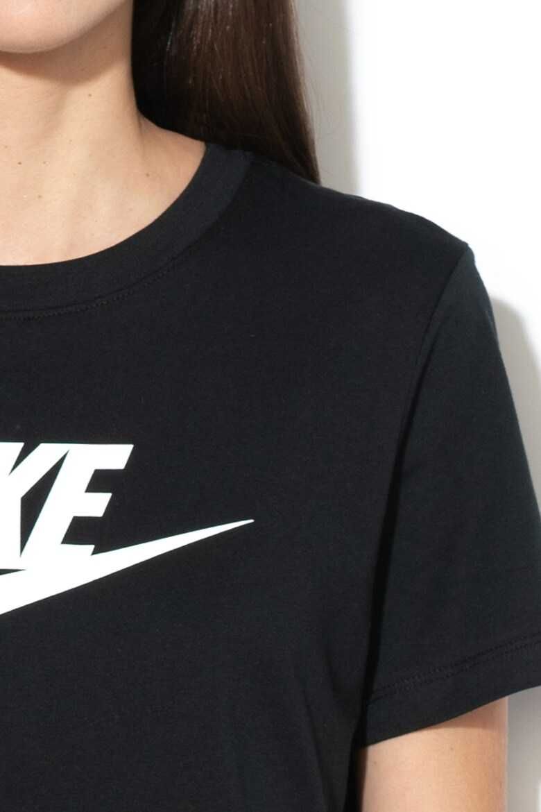 Тениска Nike Sportswear с лого - чисто нова, оригинал, размер М