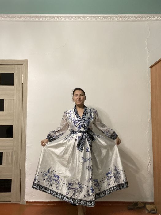 Платья,көйлек жаксы сапада 1 рет киілген,размер 44,46 журеді.Бағ:25000