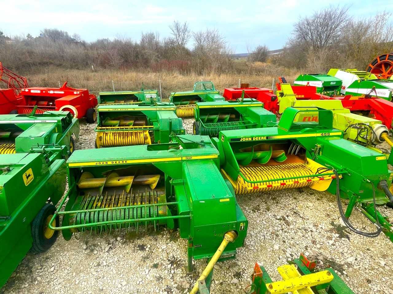 Presa John Deere 349 John Deere 339 John Deere 332 A John Deere 336