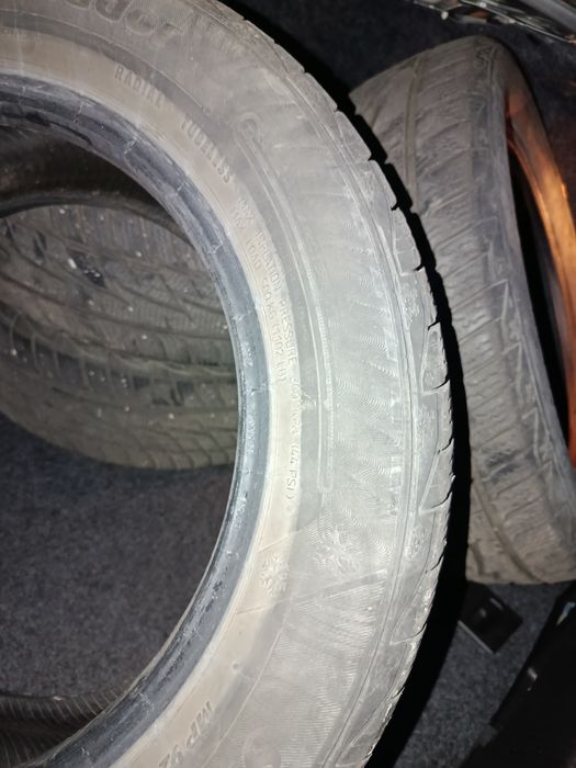 Cauciucuri iarna 100 lei toate 4