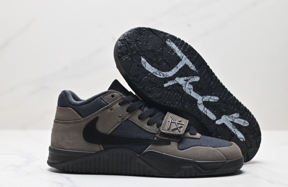 Nike AJ x Travis Scott Jumpman Dark Mocha -43