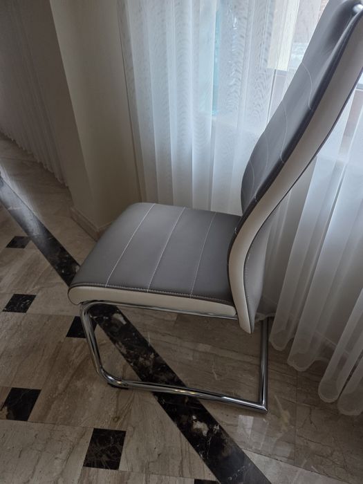 Scaune living sau bucătărie