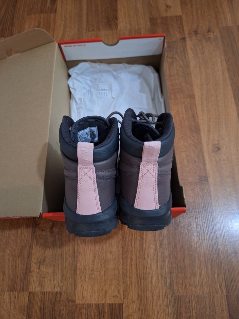Дамски кецове NIKE
