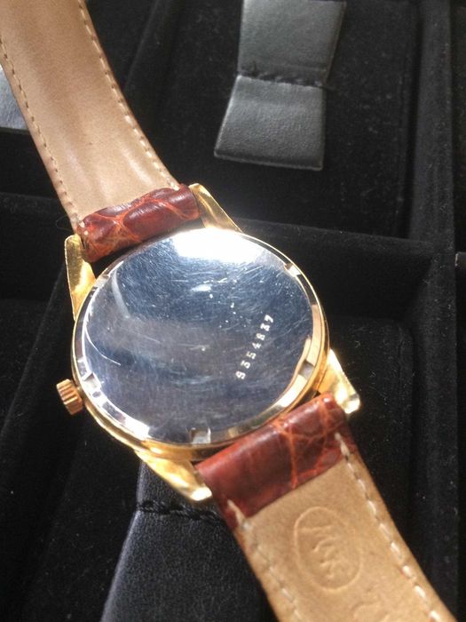 Zenith Vintage 1960's Rare, Rolled Gold Plate - 40 microns.
