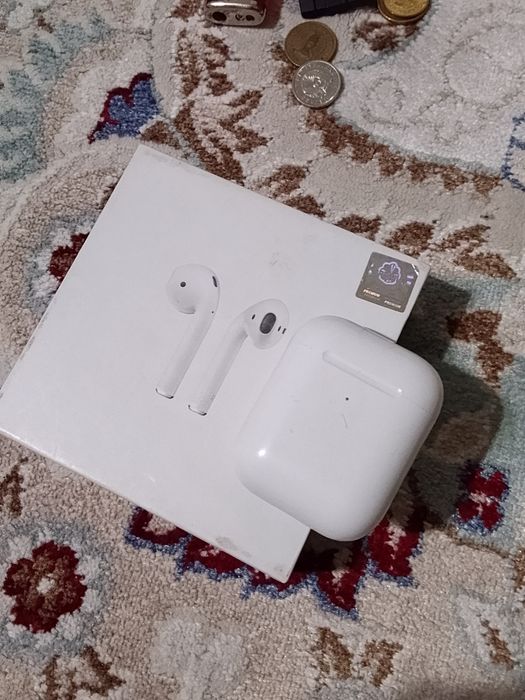 Наушники оригинал срочна airpods