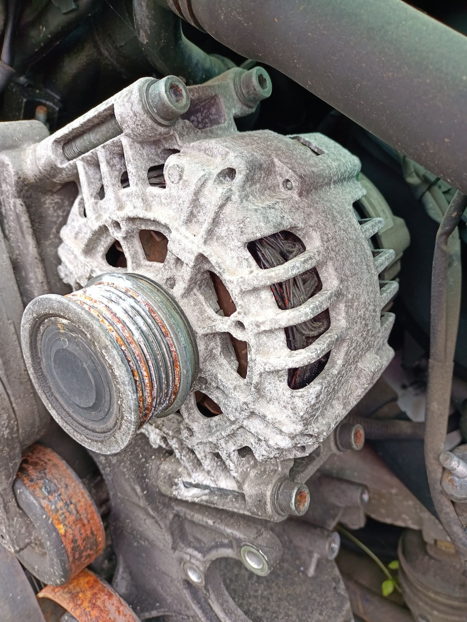 Alternator Audi A4 B7 ,2000 benzina , Fab 2006-2010