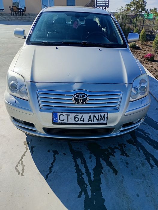 Vând Toyota Avenssis T25