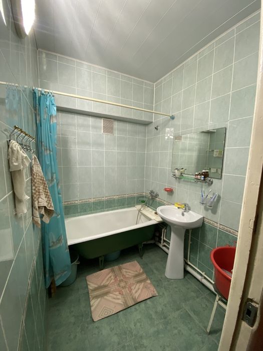 Продаётся срочно Квартира на Боз базаре!