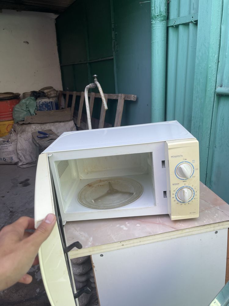 Микроволновая печь