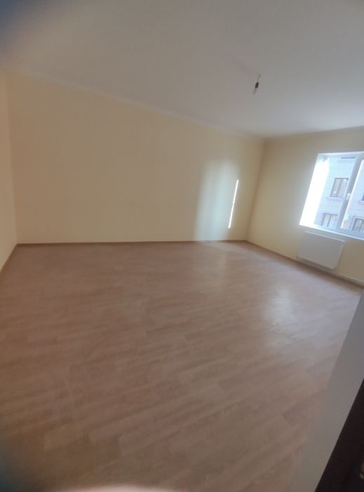 Сергили метрони 3чи бекати 1хона 30квадрат 39минг