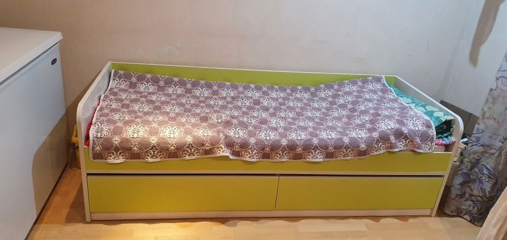 В связи с переездом срочно продам детскую кровать. Россия.