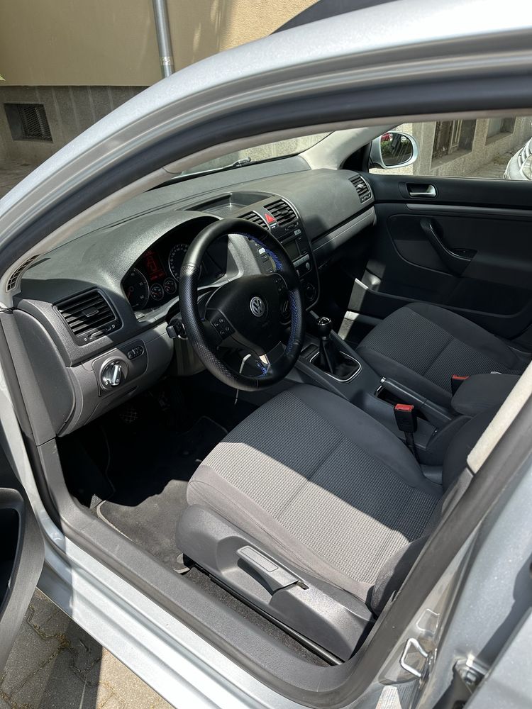 Golf 5 Variant 1.9 TDI 2009г