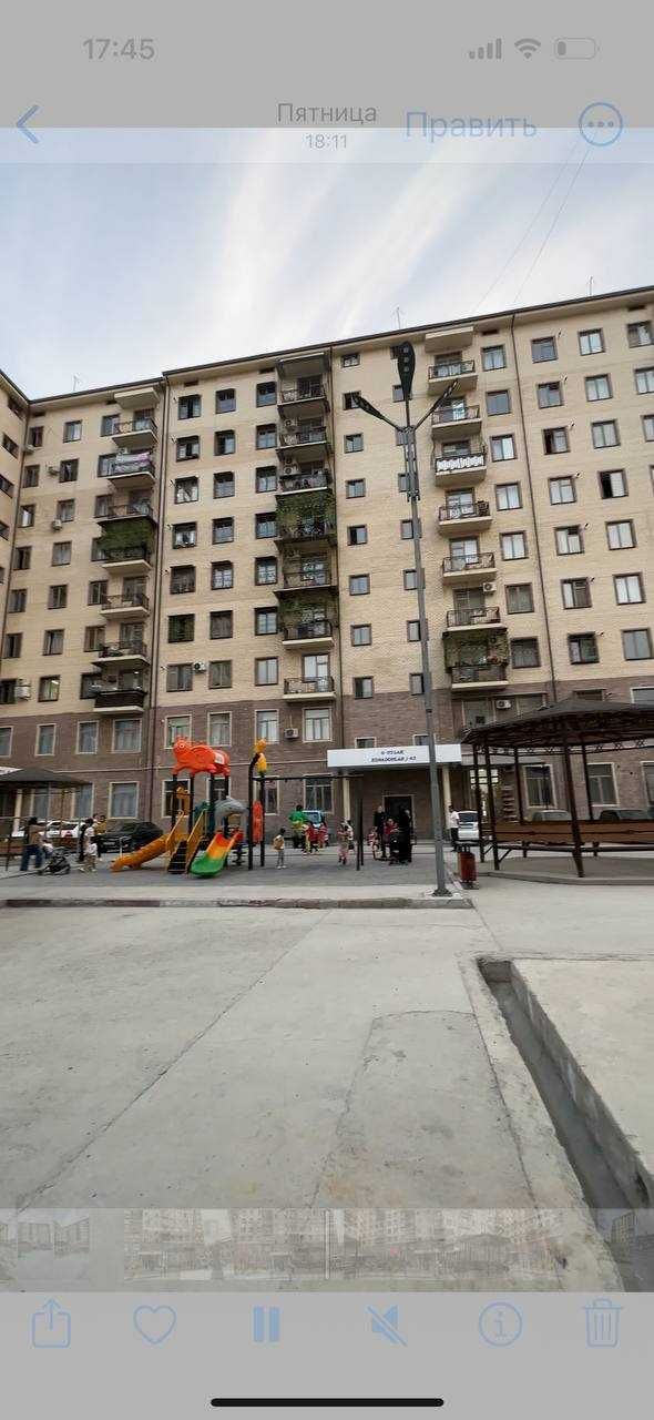 Келес.Киров. 9каватли янги домнинг 6каватида 3хонали хонадон сотаман.
