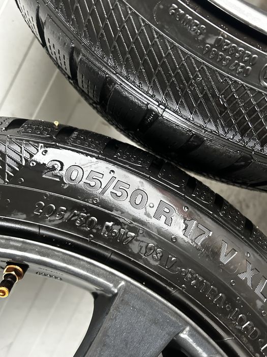 Джанти с гуми 5х114.3 17цола