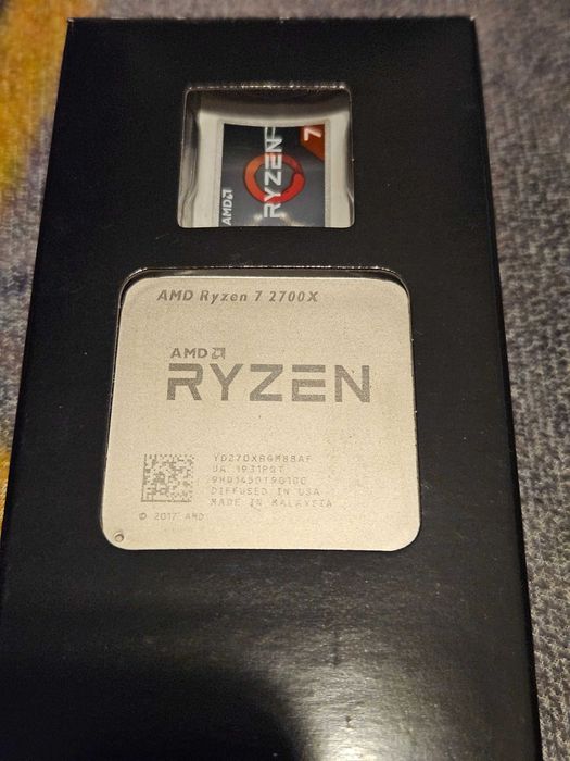 Procesor Ryzen 7 2700x + cooler Wraith