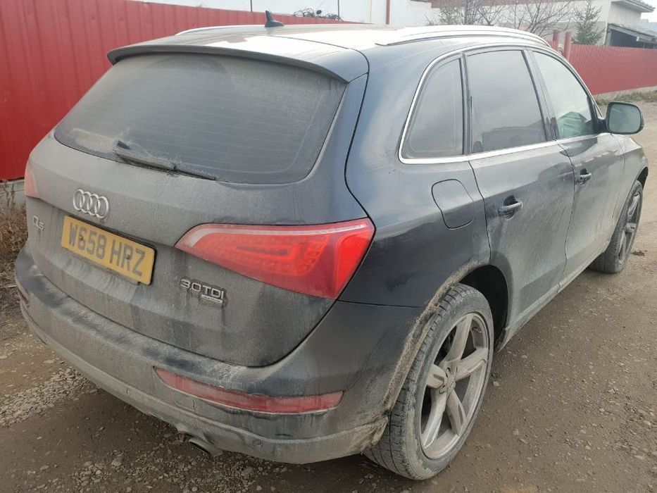 Dezmembrez Audi q5 4x4 2008 motor 3.0tdi 176kw 240cp CCWA cutie de viteze automata 7g tronic usa portiera stanga dreapta fata spate etrier fuzeta planetara bara capota dezmembrări a4 b8 a5 q7