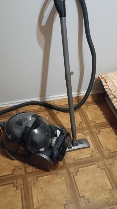 Пылесосы  моющий
