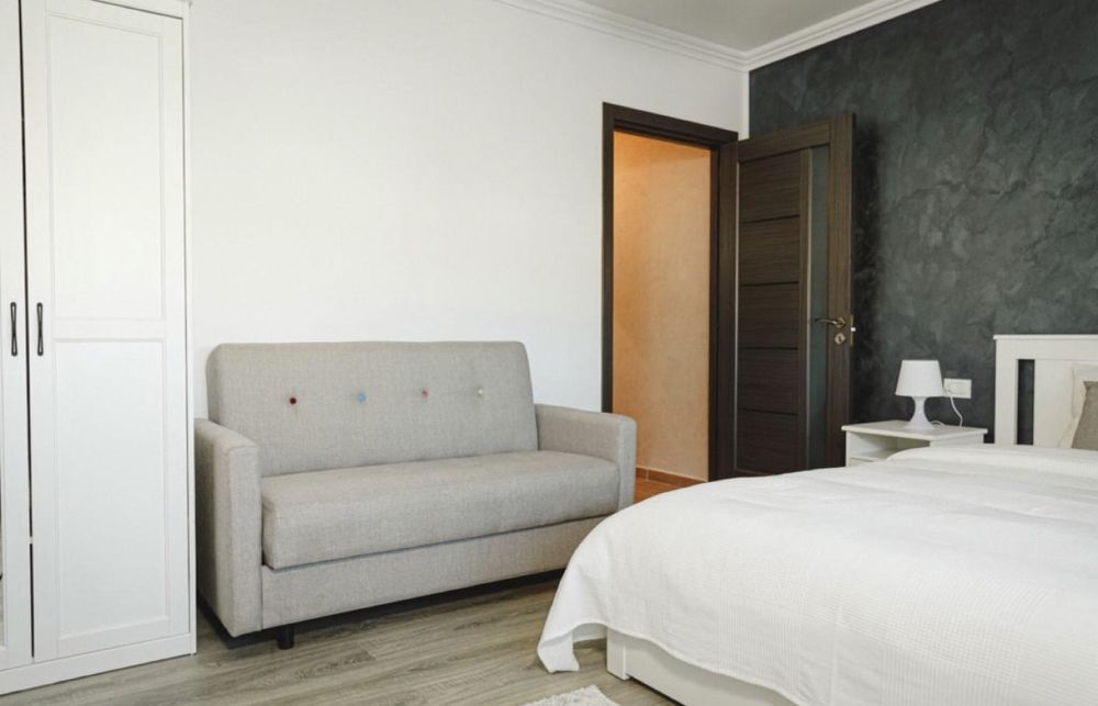 Garsoniera Regim Hotelier, Focșani. Exclus escorte