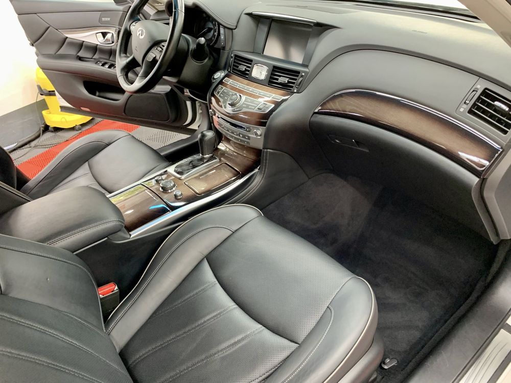 Transfer aeroport Trasport persoane Sofer personal Rent a car cu sofer